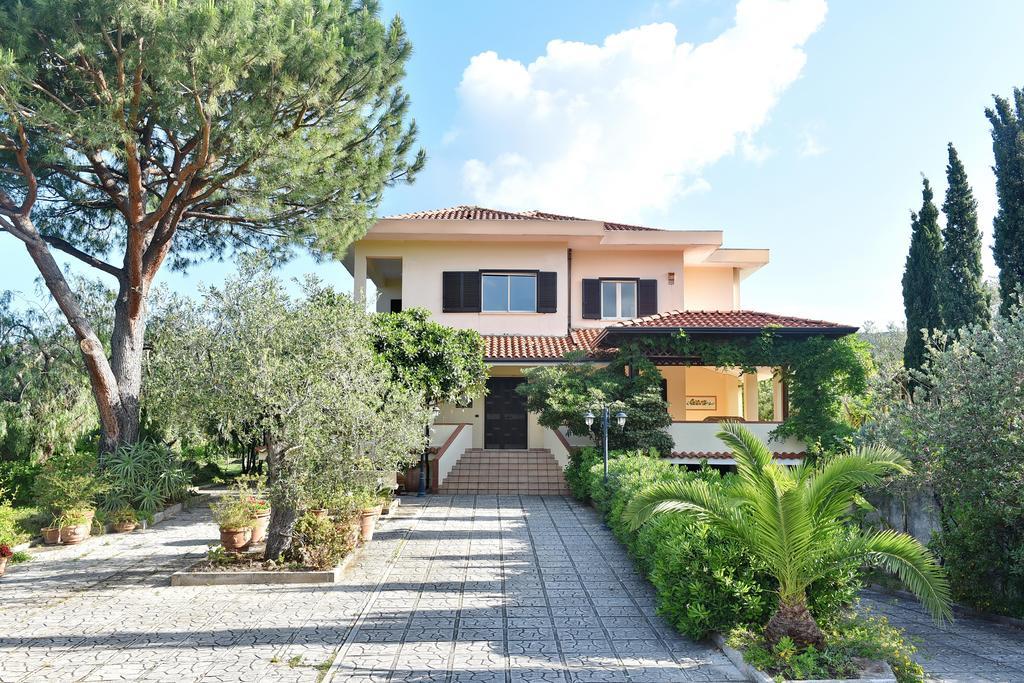 Villa Tina Santa Maria di Castellabate Exterior foto